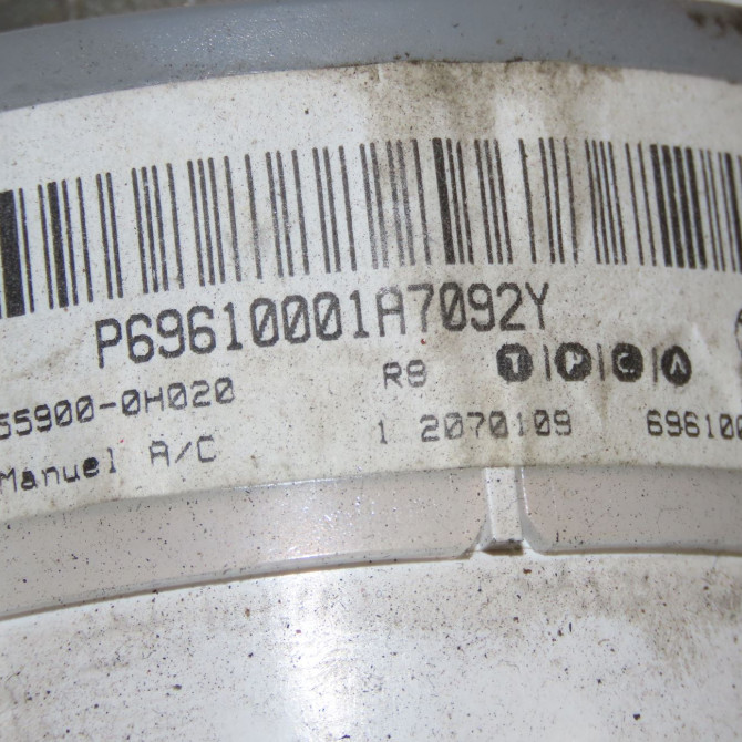 Commande de chauffage occasion PEUGEOT 107 Phase 1 06-2005->12-2008 1.0i 12v 68ch 6452P6 4