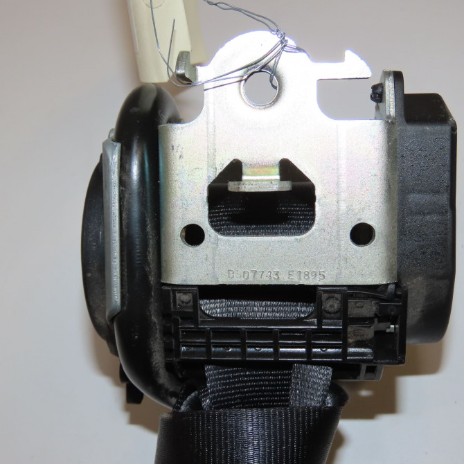 Ceinture avant droite occasion PEUGEOT 207 Phase 1 04-2006->06-2013 1.6 HDI 16v 90ch 8975CA 3