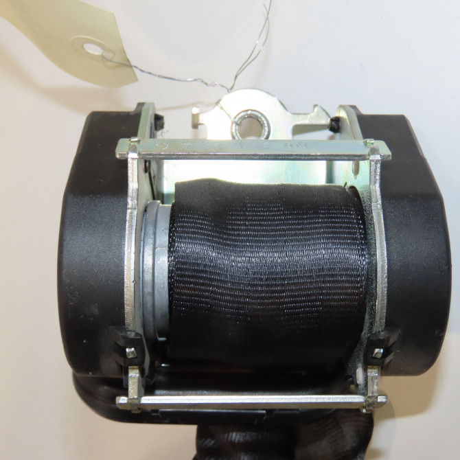 Ceinture arrière droite occasion PEUGEOT 207 Phase 1 04-2006->06-2013 1.6 HDI 16v 90ch 8975XK 2