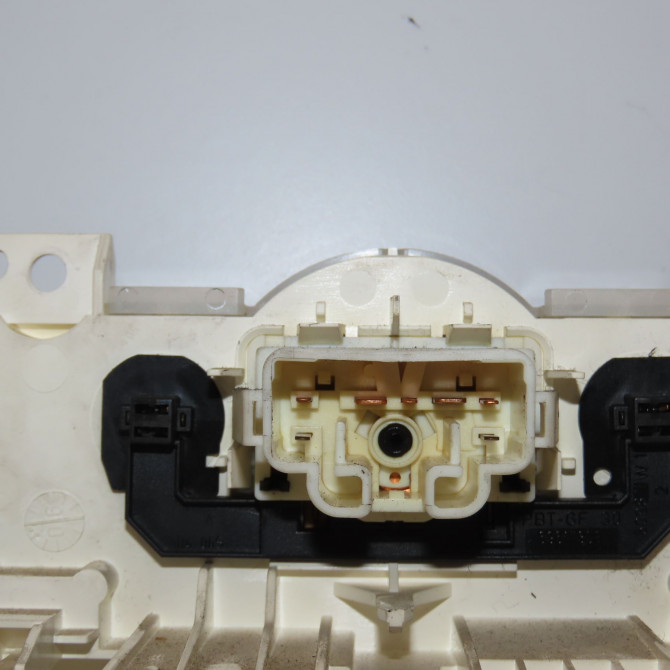 Commande de chauffage occasion PEUGEOT 107 Phase 1 06-2005->12-2008 1.0i 12v 6452P6 3