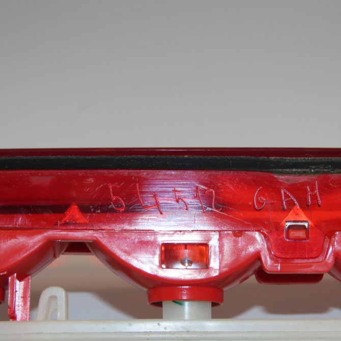 Feux stop supplementaire occasion HYUNDAI I 20 I phase 2 06-2012->03-2015 1.2i 85ch 927701J000 3