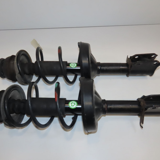 Amortisseur avant droit occasion RENAULT CLIO II Phase 2 06-2001->07-2006 1.2 16v 1