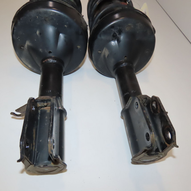 Amortisseur avant droit occasion RENAULT CLIO II Phase 2 06-2001->07-2006 1.2 16v 4