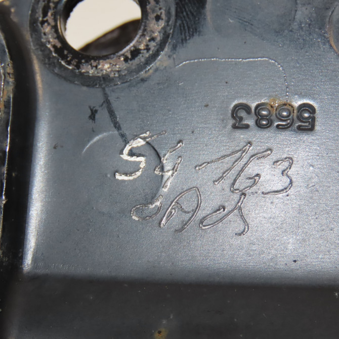 Amortisseur avant droit occasion RENAULT CLIO II Phase 2 06-2001->07-2006 1.2 16v 5