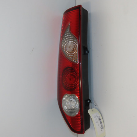 Feu arrière gauche occasion RENAULT KANGOO II Phase 1 01-2008->03-2013 1.5 DCI 105ch 8200419941