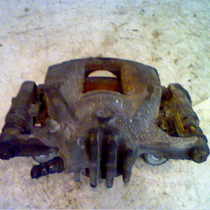 Etrier de frein avant gauche occasion RENAULT TRAFIC III Phase 1 06-2014->... 1.6 DCI 120ch 410119298R 3