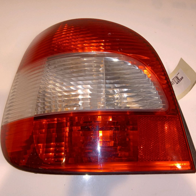 Feu arrière gauche occasion RENAULT SCENIC I Phase 2 08-1999->06-2003 1.9 DCI 100ch 7700428054 1