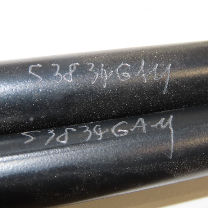 Verin droit hayon occasion RENAULT MEGANE II Phase 1 09-2003->12-2005 1.6 16v 8200051750 2