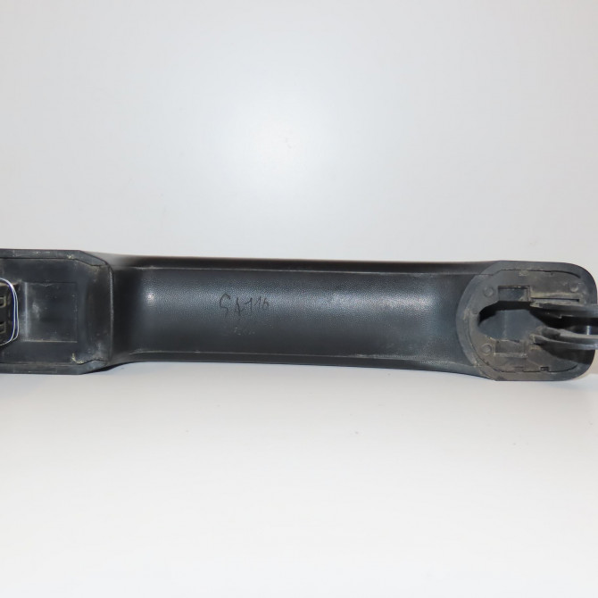 Poignee ext porte coulissante d occasion RENAULT TRAFIC III Phase 1 06-2014->... 1.6 DCI 120ch 2