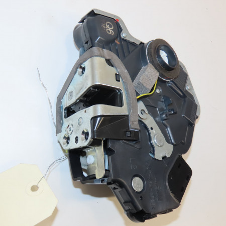 <span class="tt">Serrure porte avg occasion  </span><span class="designation"> </span>