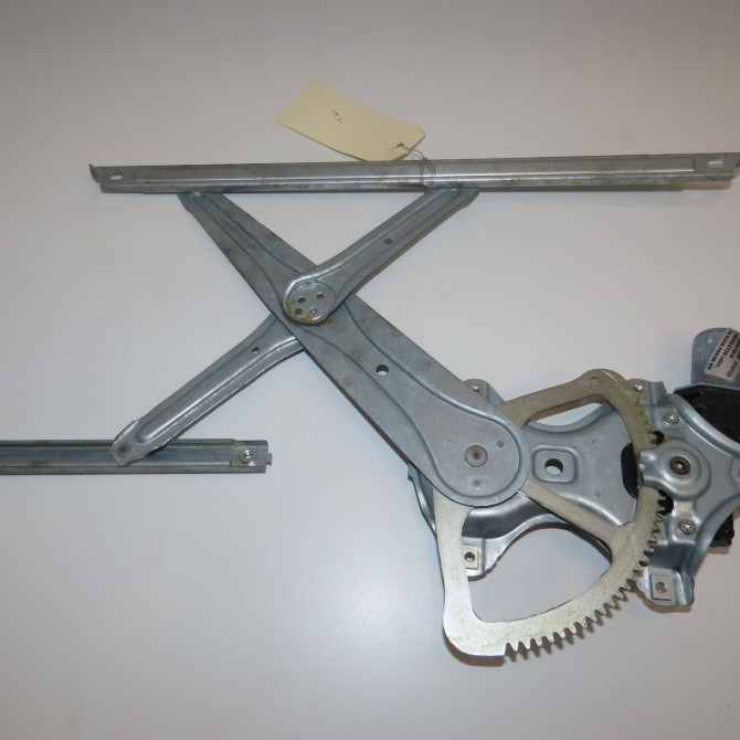 Mecanisme + moteur lève-glace avant droit occasion  69810F4010 2