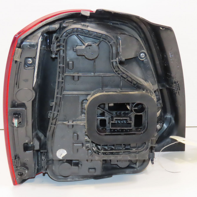 Feu arrière droit occasion VOLKSWAGEN POLO V Phase 2 02-2014->... 1.4 TDI 90ch 6C0945096M 2