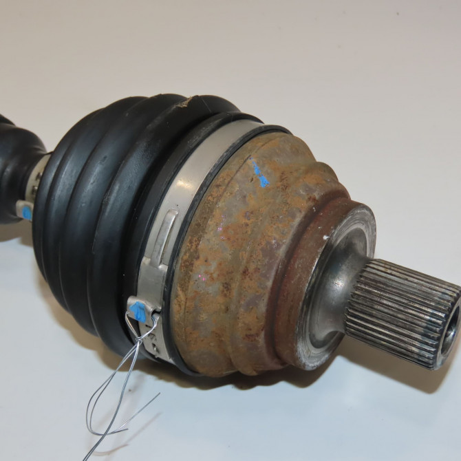 Transmission avant droite occasion VOLKSWAGEN NEW BEETLE II phase 1 09-2011->... 1.6 TDI 105ch 5C0407272AQ 2