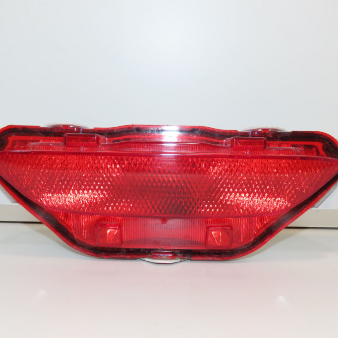 Feu brouillard central arrière occasion 1