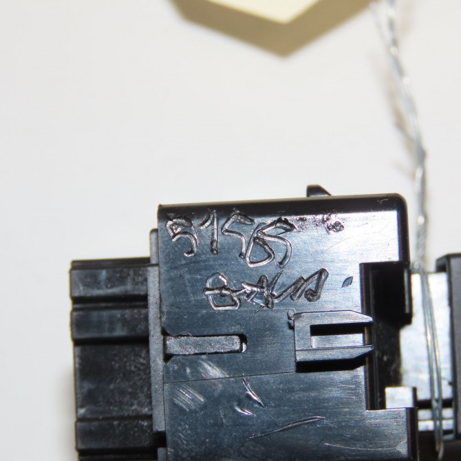 Commande leve-glace porte arrière droite occasion FORD 2490173 3