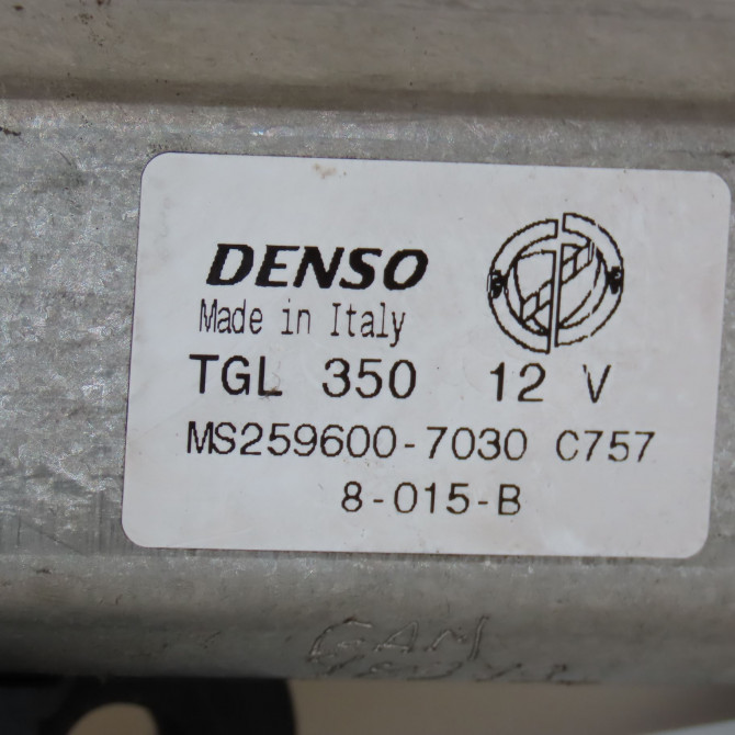 Moteur essuie-glace arrière occasion FIAT IDEA Phase 1 04-1995->04-1999 1.3 DT 90ch 51848464 3