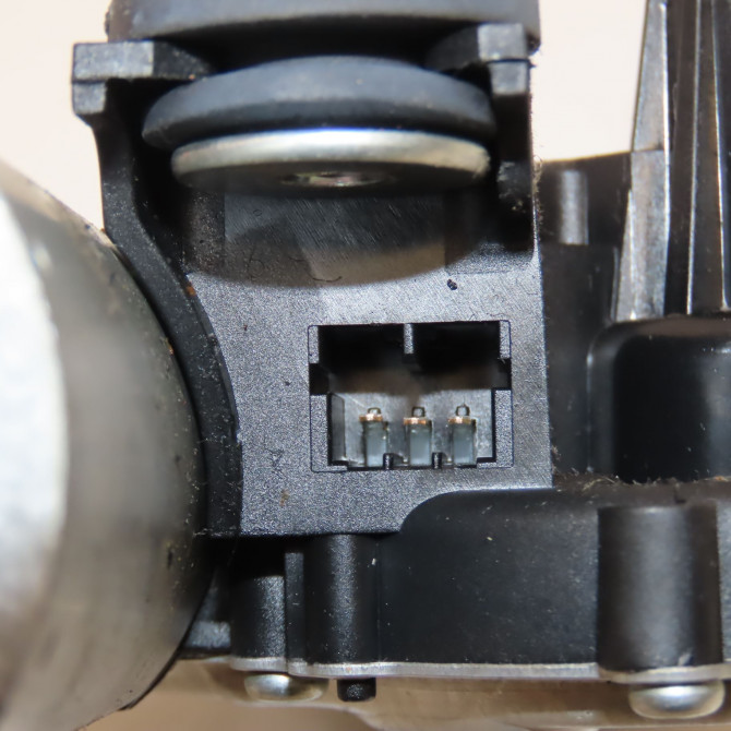 Moteur essuie-glace arrière occasion LANCIA Y III 51848464 3