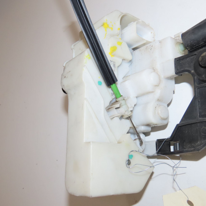 Serrure porte avd occasion LANCIA Y III 51826303 2