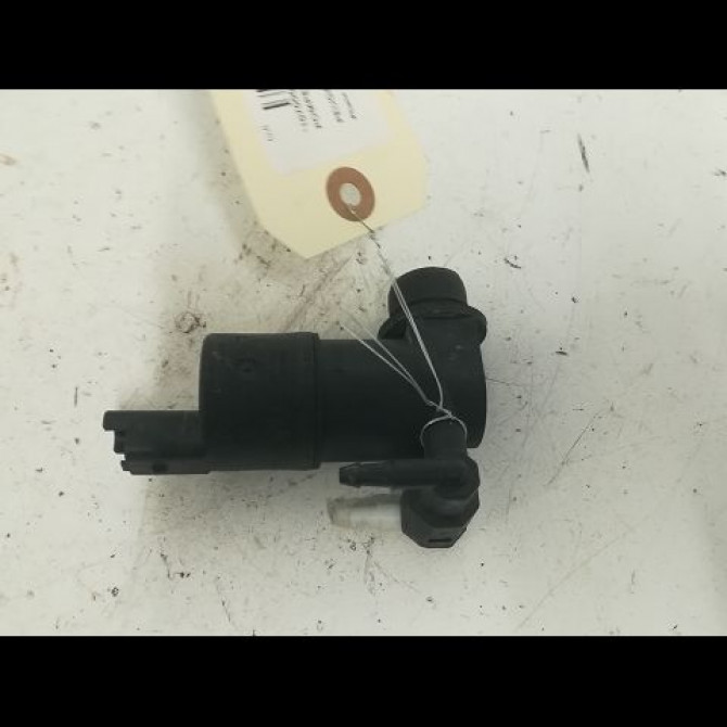 Pompe lave-glace avant occasion PEUGEOT 208 208 Phase 1 2012-03-01->2015-09-30 1.0 PURETECH 68ch 643475 2