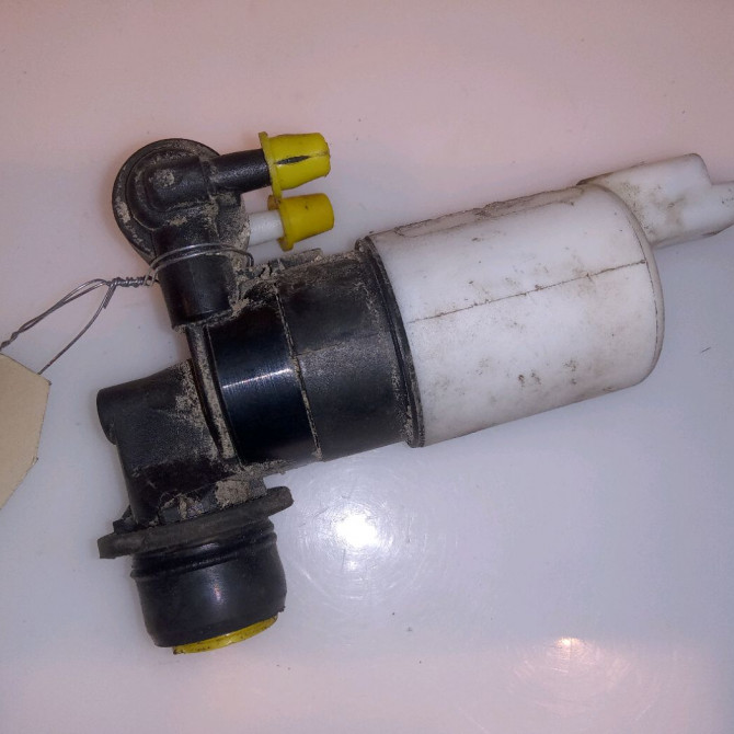 Pompe lave-glace avant occasion CITROEN C2 Phase 1 09-2003->10-2008 1.4 HDi 643475 2