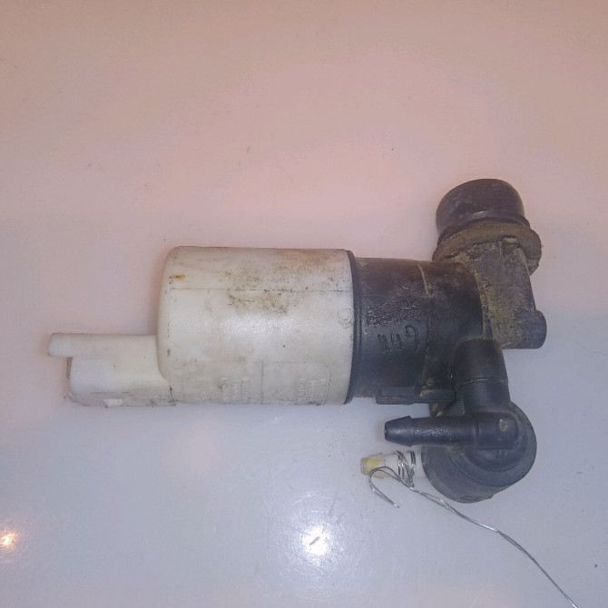 Pompe lave-glace avant occasion PEUGEOT 307 Phase 1 04-2001->06-2005 2.0 HDI 16v 110ch 643475 2
