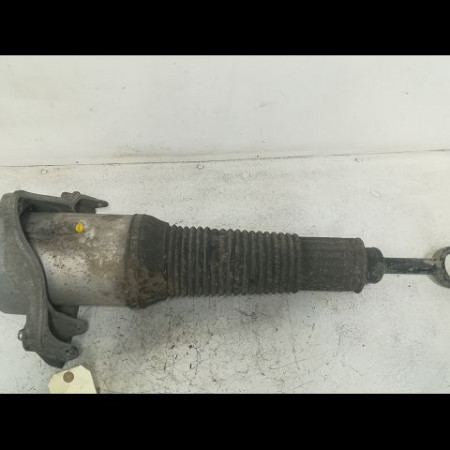 Verin suspension av occasion AUDI A8 II Phase 2 LONG 12-2007->12-2009 4.2 FSI 350ch 4E0616040AP