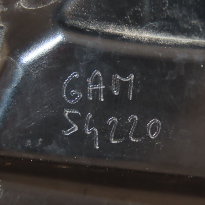 Feu arrière droit occasion PEUGEOT 5008 II Phase 1 10-2016->... 9811028180 6