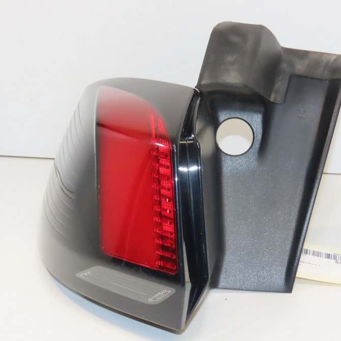 Feu arrière gauche occasion PEUGEOT 5008 II Phase 1 10-2016->... 9811028080 2
