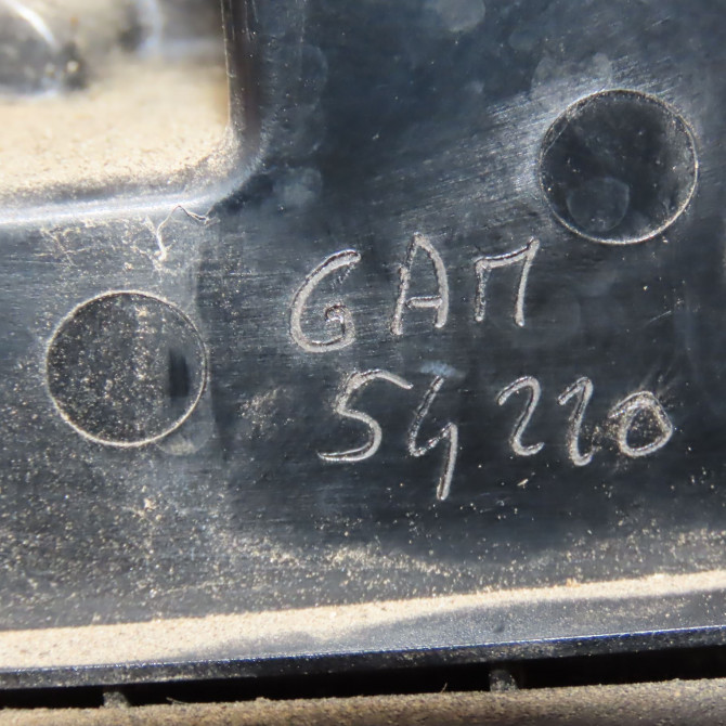 Feu arrière intérieur droit occasion PEUGEOT 5008 II Phase 1 10-2016->... 9811027780 5