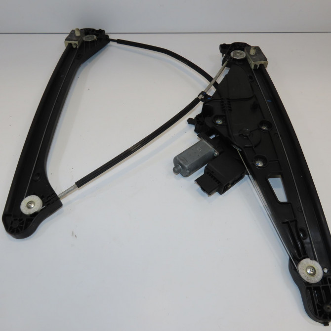 Mecanisme + moteur lève-glace avant droit occasion PEUGEOT 5008 II Phase 1 10-2016->... 9840196880 1