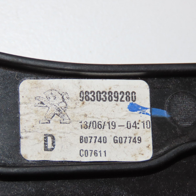 Mecanisme + moteur lève-glace avant droit occasion PEUGEOT 5008 II Phase 1 10-2016->... 9840196880 5