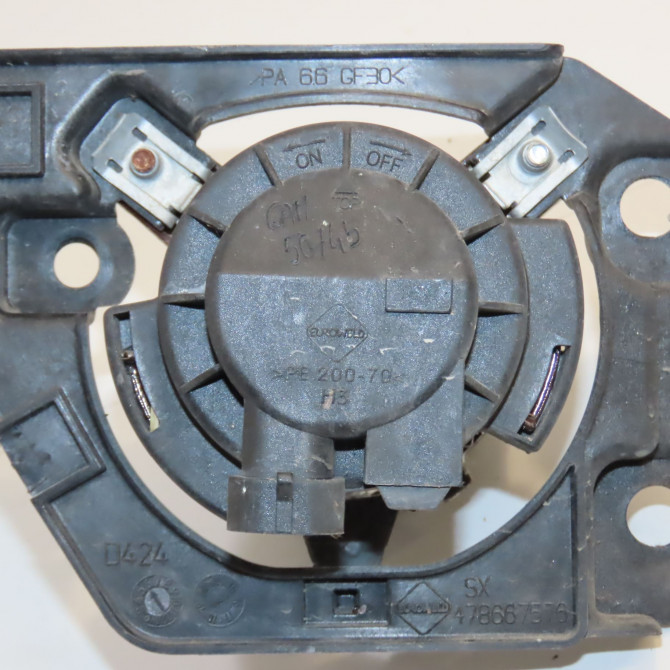 Phare antibrouillard avant gauche occasion FIAT 500 II phase 2 04-2014->... 1.2i 69ch 52007770 2