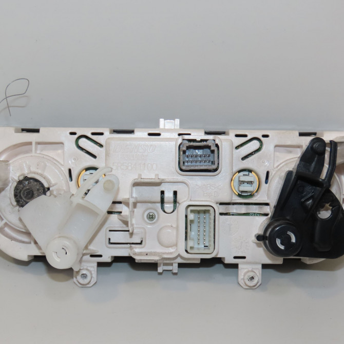 Commande de chauffage occasion RENAULT CAPTUR Phase 1 04-1995->04-1999 0.9i TCE 90ch 275700653R 2