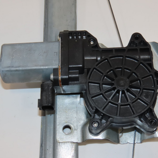 Mecanisme+moteur leve-glace avg occasion RENAULT CAPTUR Phase 1 04-1995->04-1999 0.9i TCE 90ch 807210269R 3