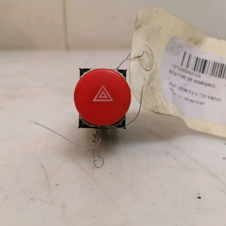Bouton de warning occasion SEAT LEON II Phase 1 09-2005->05-2009 2.0 TDI 140ch 5P0953235B1MM