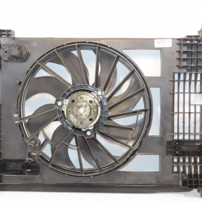 Ventilateur de refroidissement occasion RENAULT SCENIC II Phase 2 09-2006->04-2009 2.0 DCI 150ch 7701062215 2