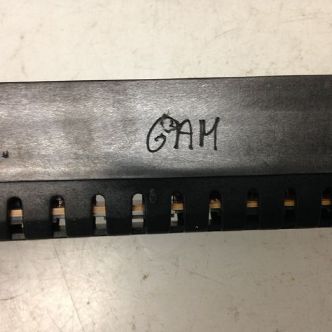 Feux stop supplementaire occasion VOLKSWAGEN GOLF IV GOLF IV Phase 1 1998-01-01->2005-06-30 1.9 TDI 100ch 1J6945131C 2