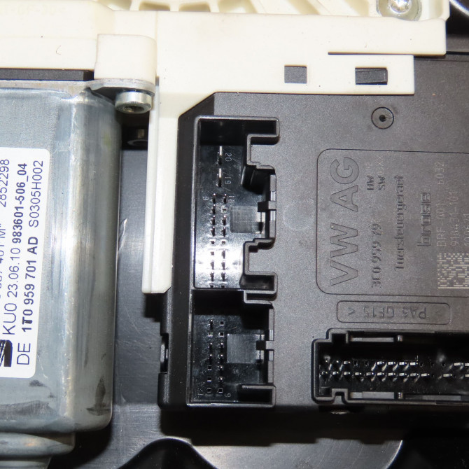 Mecanisme+moteur leve-glace avg occasion SEAT LEON II Phase 2 05-2009->09-2012 1.6 TDI 105ch 1P0837461A 4