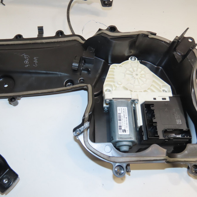 Mecanisme + moteur lève-glace avant droit occasion SEAT LEON II Phase 2 05-2009->09-2012 1.6 TDI 105ch 1P0837462A 3