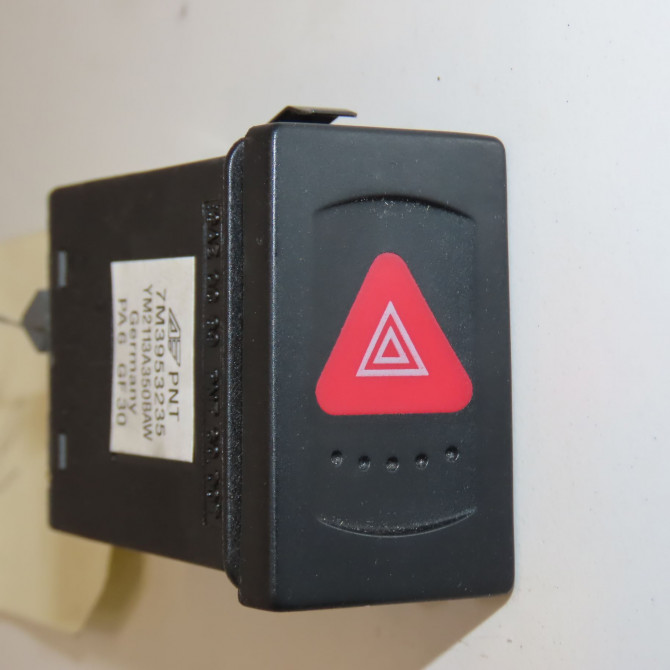 Bouton de warning occasion VOLKSWAGEN SHARAN I Phase 3 01-2004->09-2010 7M395323501C 1