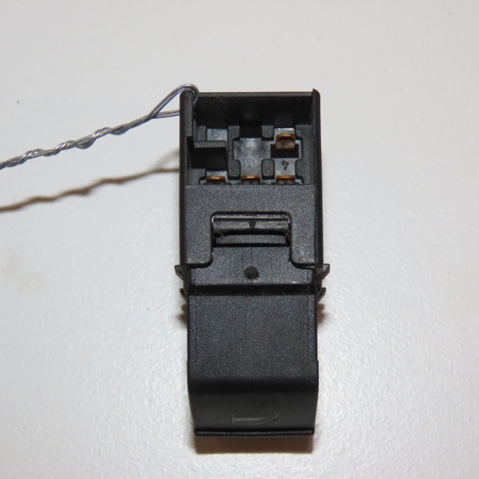 Commande leve-glace porte arrière gauche occasion VOLKSWAGEN SHARAN I Phase 3 01-2004->09-2010 2