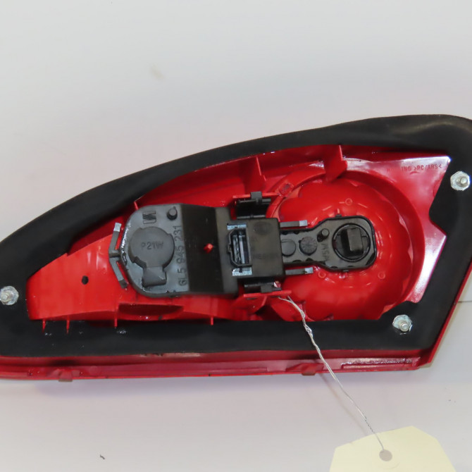 Feu arrière interieur gauche occasion SEAT LEON II Phase 1 09-2005->05-2009 2.0 TDI 140ch 1P0945107D 2