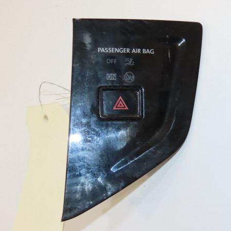 Bouton de warning occasion VOLKSWAGEN POLO VI 2G0953509KQU