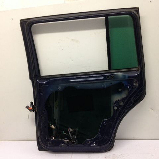 Porte arrière droite occasion VOLKSWAGEN TOURAN I Phase 1 03-2003->12-2006 1T0833056S 2