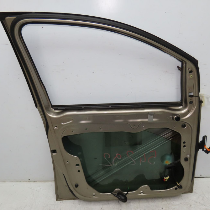 Porte avant gauche occasion VOLKSWAGEN TOURAN II Phase 1 09-2010->12-2015 1T0831055AB 4