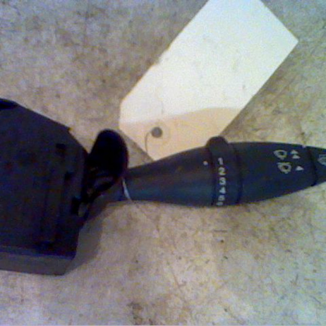 Commande essuie glace occasion FORD FIESTA V Phase 2 10-2005->10-2008 1.6 TDCI 1357437 1