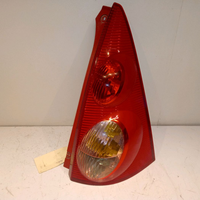 Feu arrière droit occasion PEUGEOT 107 Phase 1 06-2005->12-2008 1.4 HDI 6351X6 1