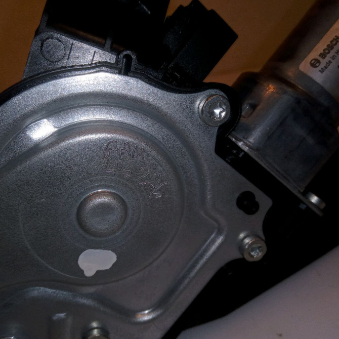 Moteur essuie-glace arrière occasion CITROEN C4 GRAND PICASSO II Phase 1 04-2013->... 1.6 e-HDi 115ch 9819523180 3