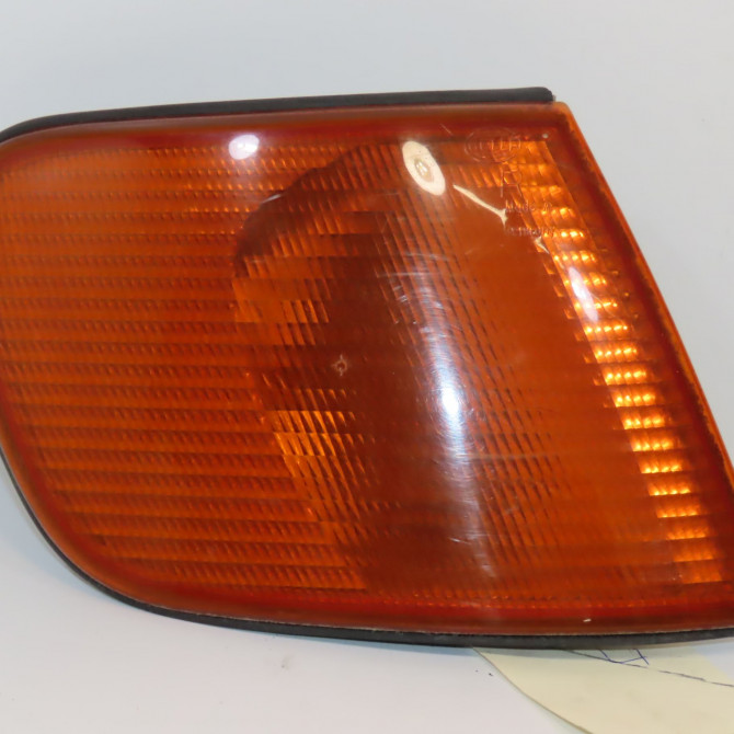 Clignotant droit occasion AUDI 100 III Phase 1 01-1991->06-1994 2.5 TDI 115ch 1