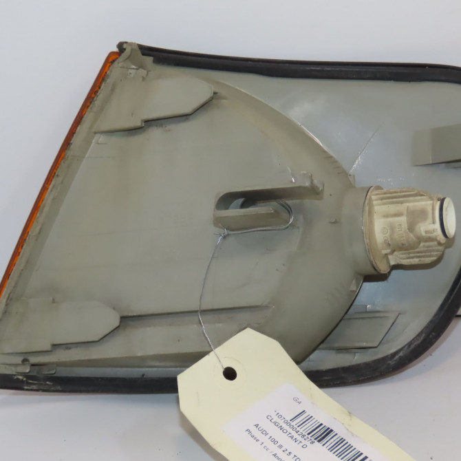 Clignotant droit occasion AUDI 100 III Phase 1 01-1991->06-1994 2.5 TDI 115ch 2